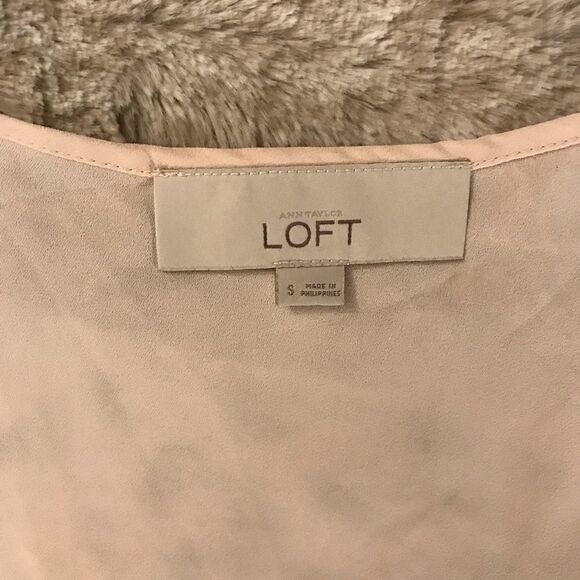 : : LOFT Semi Sheer Sleeveless Blouse : : - Picture 2 of 7